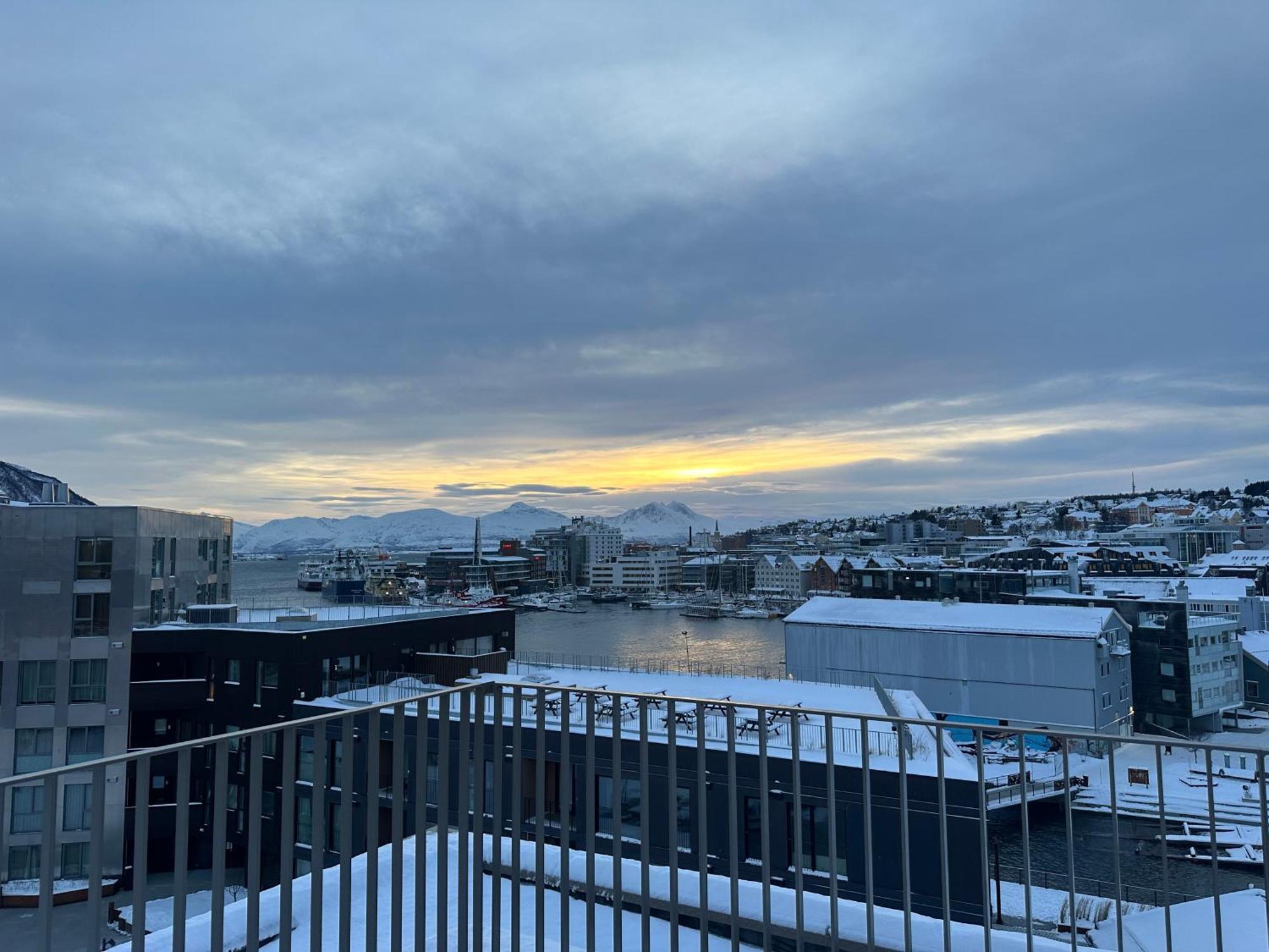Thenorthernexplorer Penthouse Tromsø Buitenkant foto