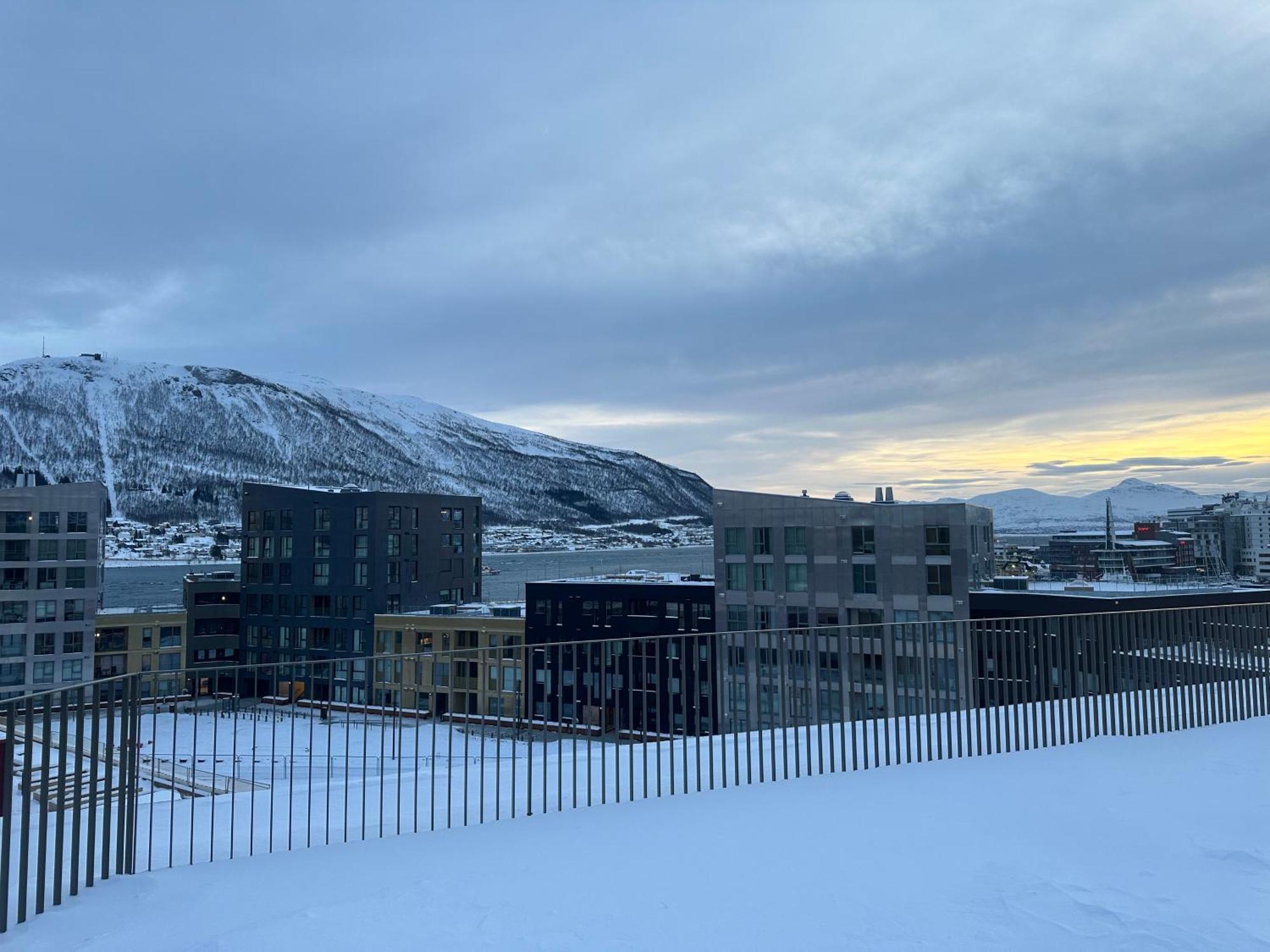Thenorthernexplorer Penthouse Tromsø Buitenkant foto