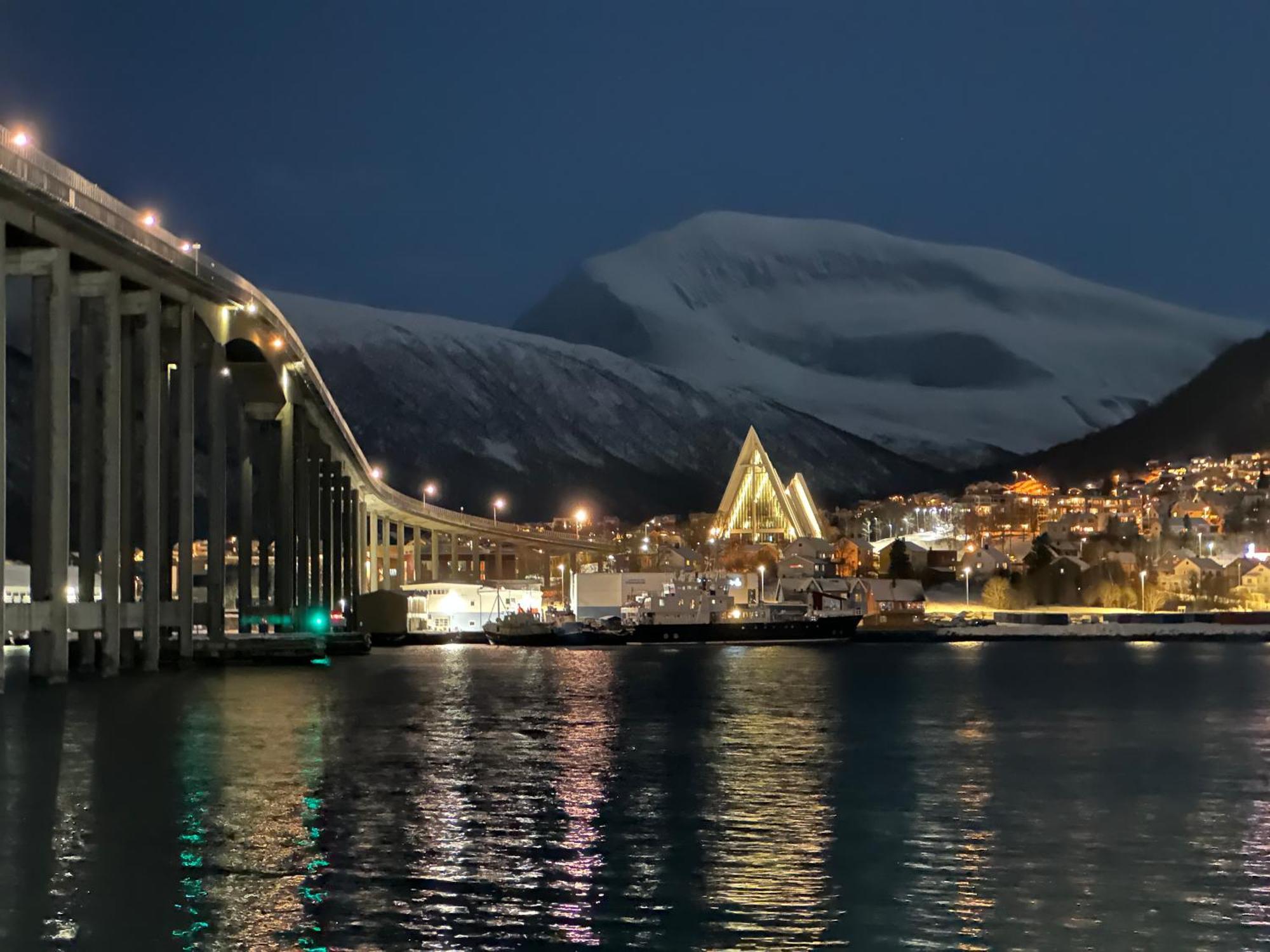 Thenorthernexplorer Penthouse Tromsø Buitenkant foto