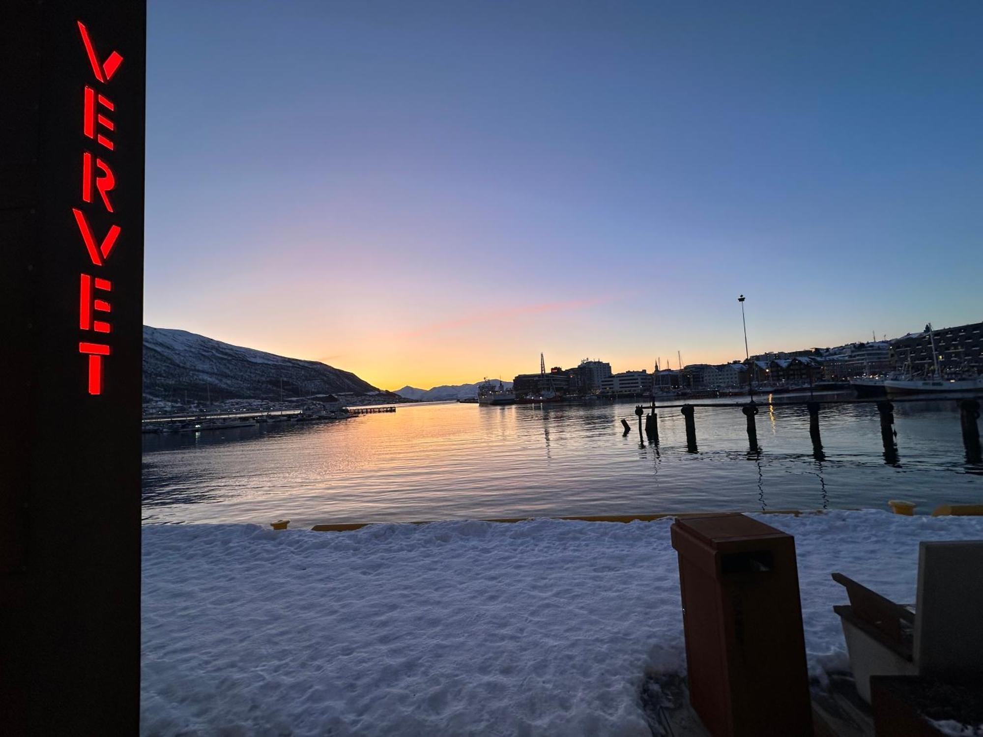 Thenorthernexplorer Penthouse Tromsø Buitenkant foto
